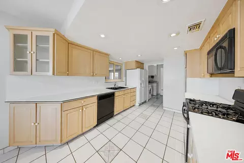320 E Woodcroft Ave, Glendora, CA 91740 photo 14
