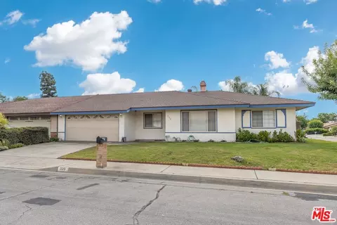 320 E Woodcroft Ave, Glendora, CA 91740