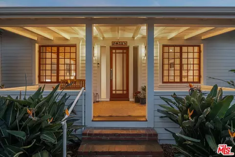 2716 6th St, Santa Monica, CA 90405