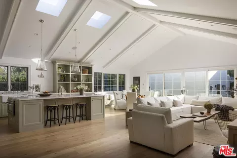 2515 Marguerita Ave, Santa Monica, CA 90402