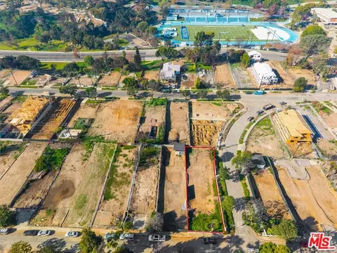 15516 Bowdoin St, Pacific Palisades, CA 90272