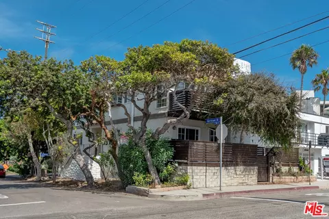 3900 Pacific Ave, Marina Del Rey, CA 90292