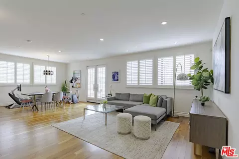 4661 Wilshire Blvd #204, Los Angeles, CA 90010