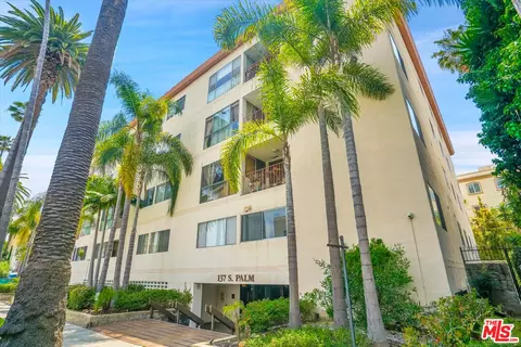 137 S Palm Dr #203, Beverly Hills, CA 90212