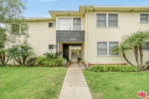 7933 Alverstone Ave, Los Angeles, CA 90045