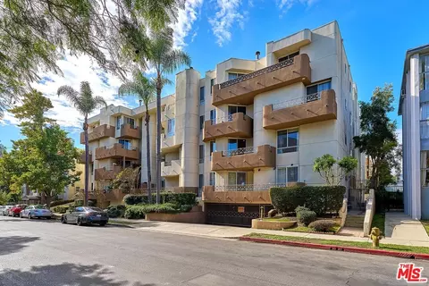 333 Westminster Ave #204, Los Angeles, CA 90020