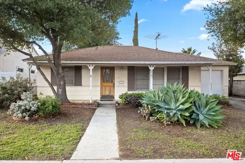 5147 Garden Grove Ave, Tarzana, CA 91356