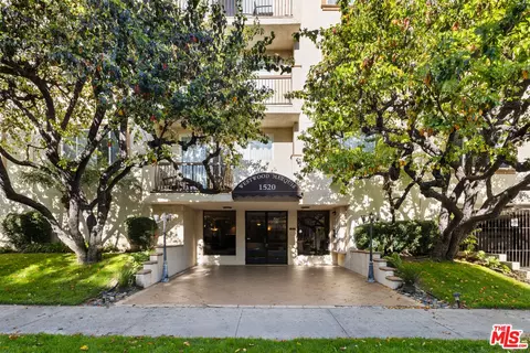 1520 Camden Ave #103, Los Angeles, CA 90025
