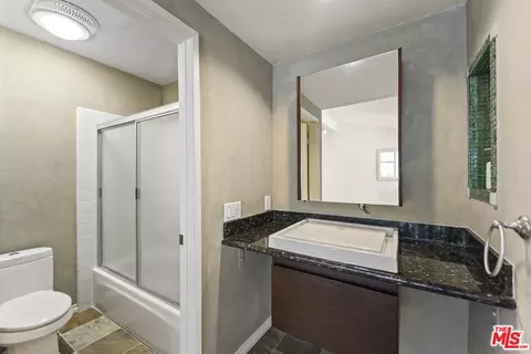 Bath - 5036 E Atherton St, Long Beach, CA 90815 photo 4 of 5