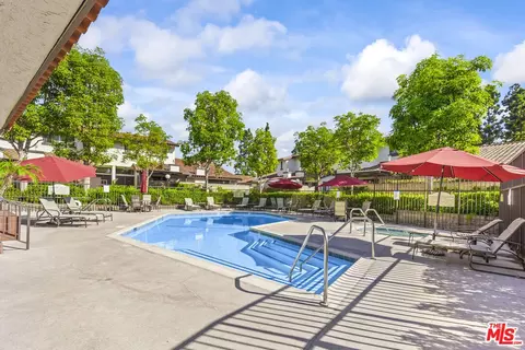 Exterior - 5036 E Atherton St, Long Beach, CA 90815 photo 11 of 12
