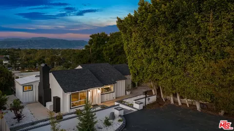 11775 Laurelwood Dr, Studio City, CA 91604