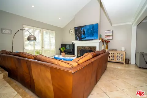 Living - 879 Shadowgrove St, Brea, CA 92821 photo 3 of 4