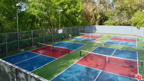View/Area - 879 Shadowgrove St, Brea, CA 92821 photo 2 of 3
