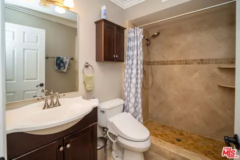 Bath - 879 Shadowgrove St, Brea, CA 92821 photo 1 of 3