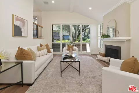 5711 Owensmouth Ave #131, Woodland Hills, CA 91367