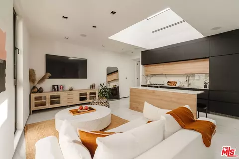 1253 N Sweetzer Ave #6, West Hollywood, CA 90069