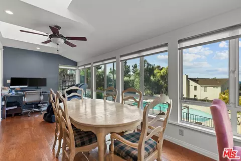 Dining - 10405 Pinyon Ave, Tujunga, CA 91042 photo 2 of 4