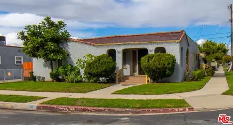2003 W 66th St, Los Angeles, CA 90047