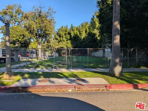 3746 Vantage Ave, Studio City, CA 91604