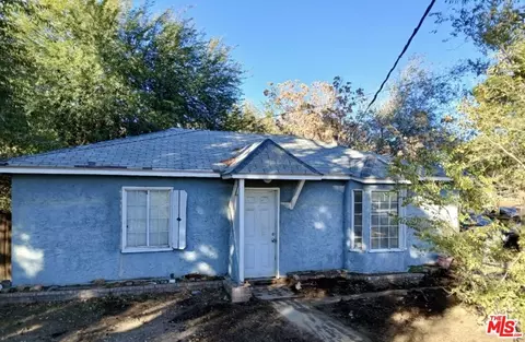 1025 W Newgrove St, Lancaster, CA 93534
