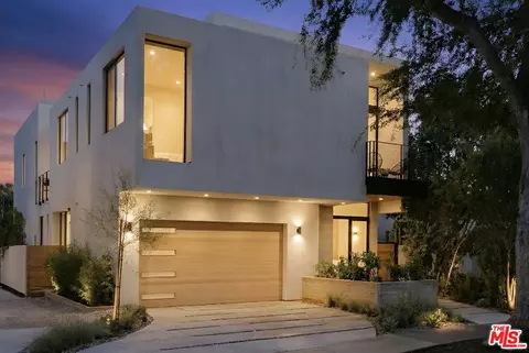 8906 Hubbard St, Culver City, CA 90232