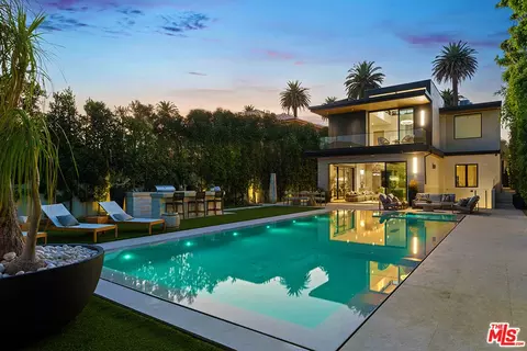 528 Marguerita Ave, Santa Monica, CA 90402