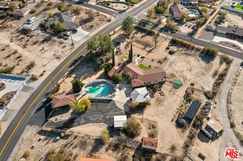 View/Area - 15617 Mondamon Rd, Apple Valley, CA 92307 photo 5 of 5