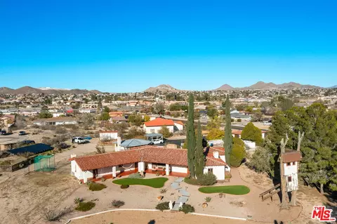 View/Area - 15617 Mondamon Rd, Apple Valley, CA 92307 photo 1 of 5