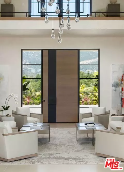 Entry Way - 1437 S Jameson Ln, Montecito, CA 93108 photo 1 of 2