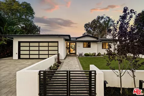 5931 Abernathy Dr, Los Angeles, CA 90045