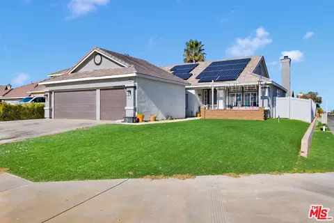 13292 Via Del Lago, Victorville, CA 92392
