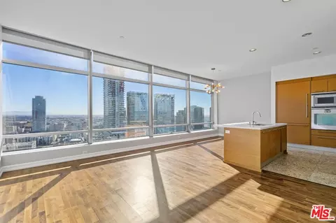900 W Olympic Blvd #31C, Los Angeles, CA 90015