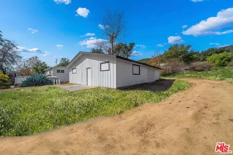 Exterior - 41322 De Luz Rd, Fallbrook, CA 92028 photo 7 of 8