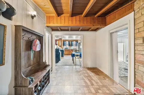 Entry Way - 41322 De Luz Rd, Fallbrook, CA 92028 photo 1 of 1