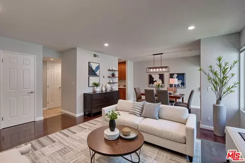 1275 Seacliff Ct #5, Ventura, CA 93003