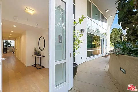 1705 Ocean Ave # 107, Santa Monica, CA 90401