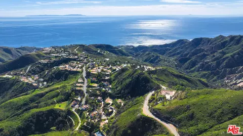 0 Schueren Rambla Pacifico, Malibu, CA 90265