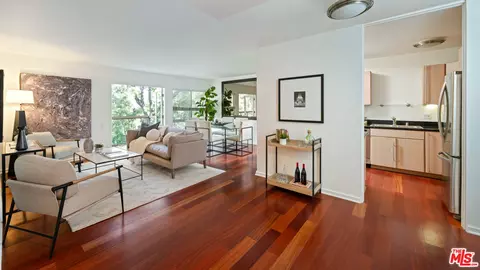 330 S Barrington Ave #307, Los Angeles, CA 90049