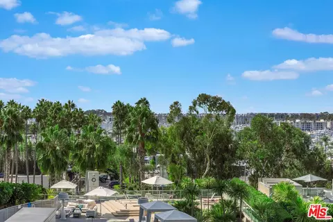 13600 Marina Pointe Dr #602, Marina Del Rey, CA 90292