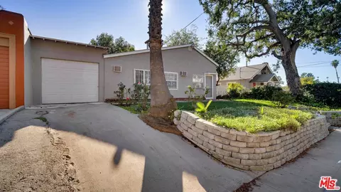 46 E Montana St, Pasadena, CA 91103
