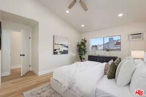 164 W 220th St #10, Carson, CA 90745 photo 23