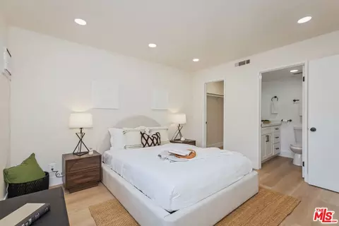 164 W 220th St #10, Carson, CA 90745 photo 33