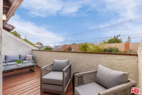 164 W 220th St #10, Carson, CA 90745 photo 17
