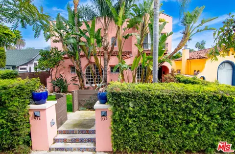930 N Harper Ave, West Hollywood, CA 90046