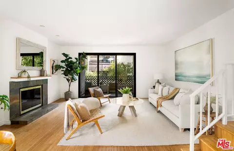 8128 Manitoba St #106, Playa Del Rey, CA 90293