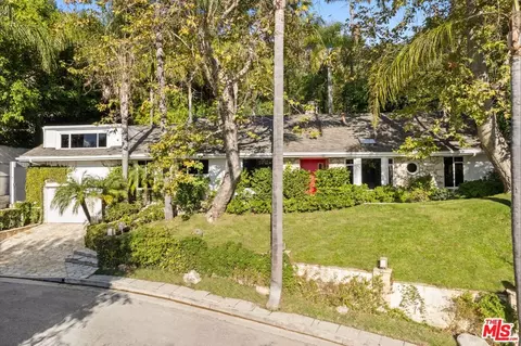 2748 Ellison Dr, Beverly Hills, CA 90210