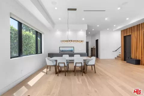 Dining - 3932 Glencoe Ave, Venice, CA 90291 photo 1 of 2
