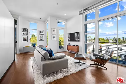 13320 Beach Ave #304, Marina Del Rey, CA 90292