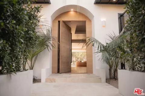 6546 Colgate Ave, Los Angeles, CA 90048