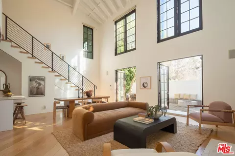 509 Santa Clara Ave, Venice, CA 90291